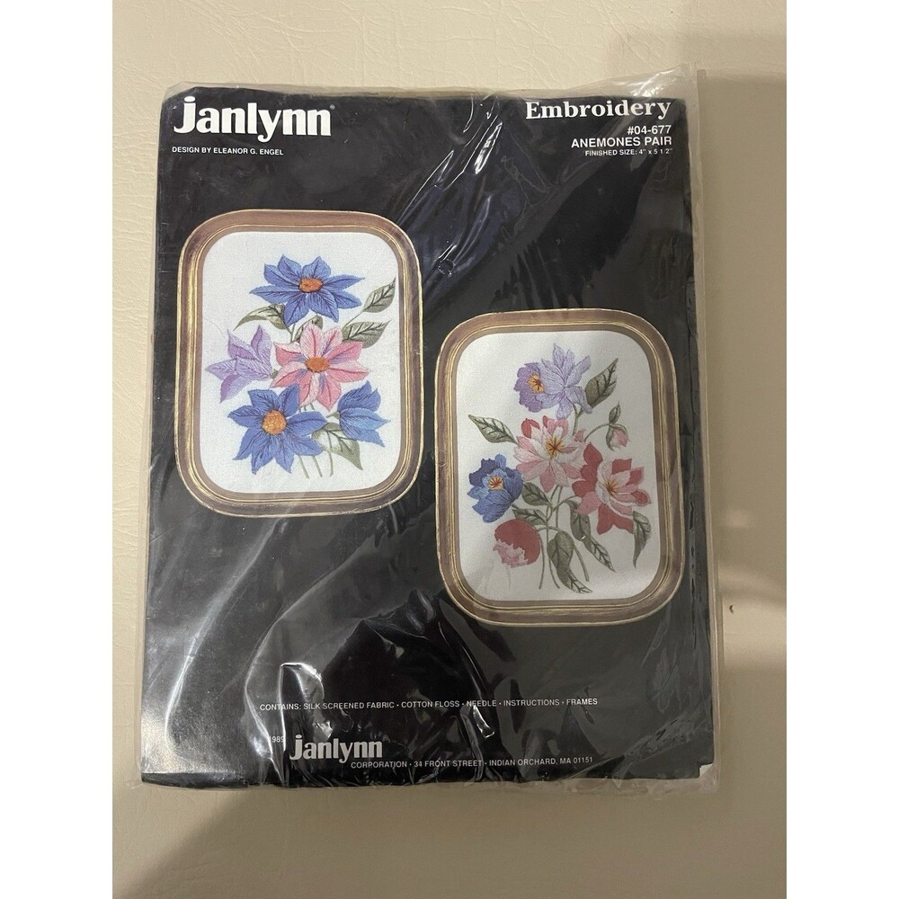 janlynn embroidery kits #04-677 Vtg Silk Screened Fabric Anemones Pair